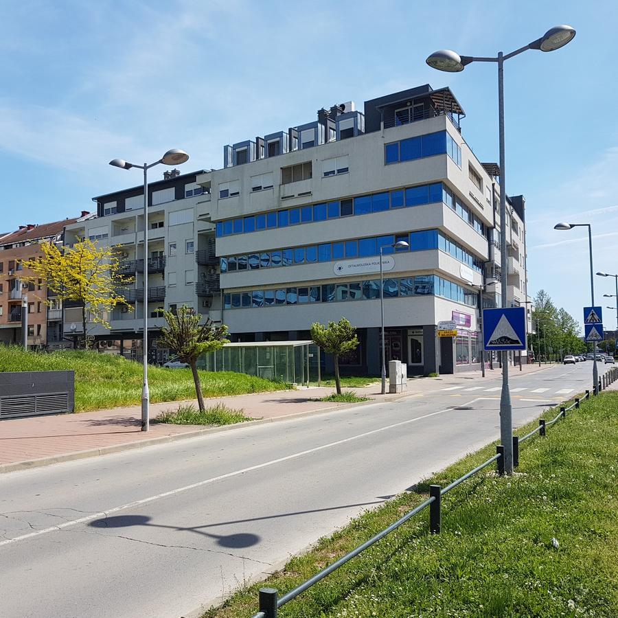 Apartment Viktor,Parking Eszék Kültér fotó